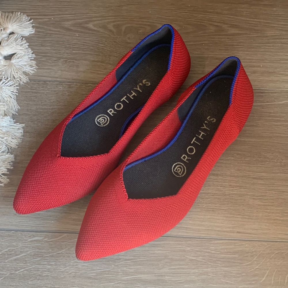 Rothy’s chili red pointed flats